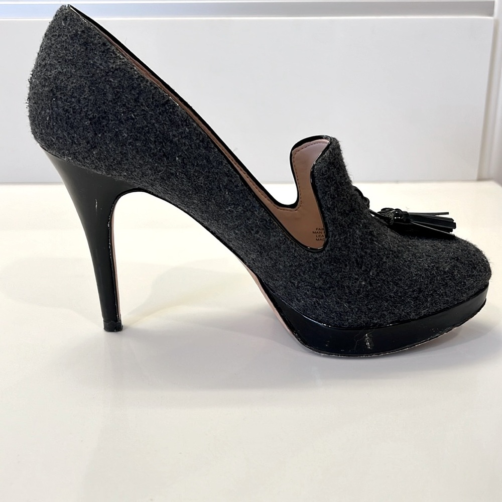 Vince Camuto Gray Flannel and Black Patent Leather Heeled Loafers Sz 6 EU 36